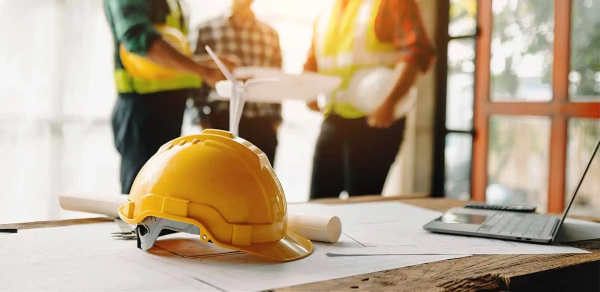 Dirección y supervisión de obras para proyectos de construcción con servicios de ingeniería civil.