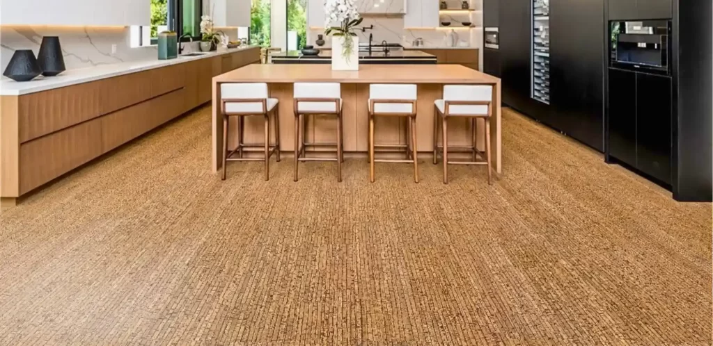 Piso de corcho para interiores, con diseño ecológico y cómodo, parte de nuestros productos y servicios para pisos.