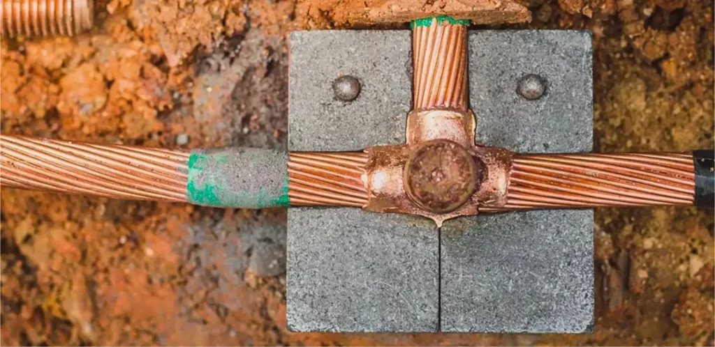 Sistemas de puesta a tierra en instalaciones eléctricas residenciales y comerciales, con productos y servicios eléctricos.